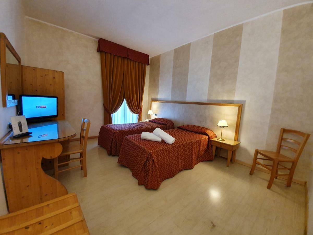 Hotel Gialletti Orvieto Luaran gambar